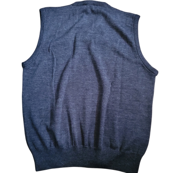 OT Collection Sweater Vest - Picture 2 of 4